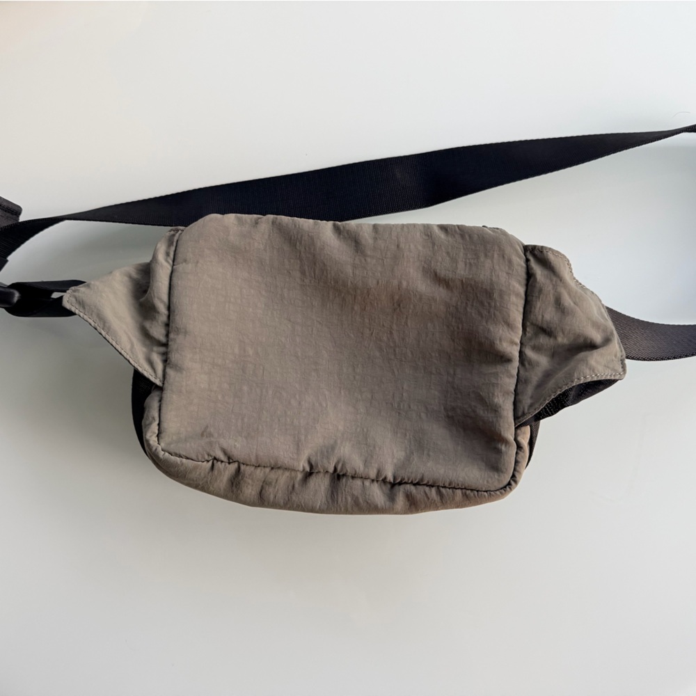 Lululemon Athletica Taupe Belt Bag - Picture 3 of 9